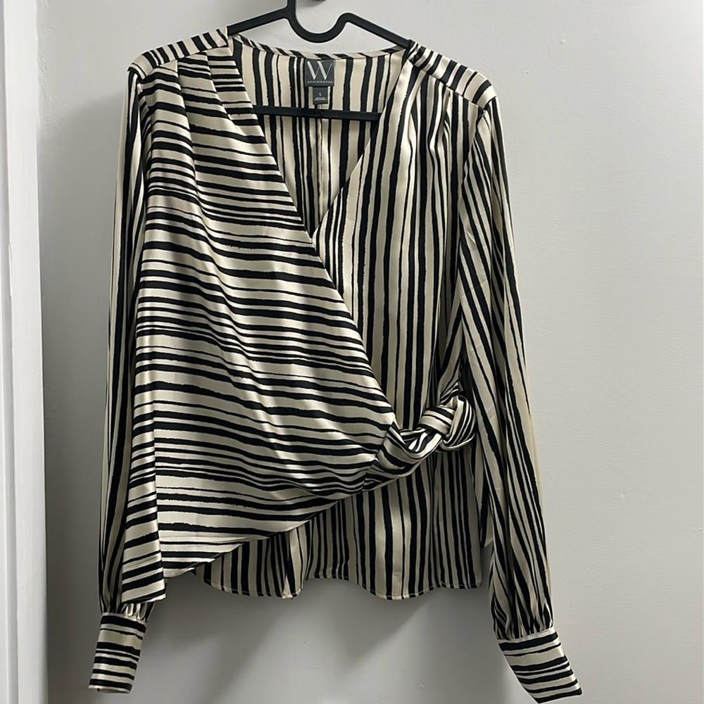 NWT Worthington Women’s VNeck Long Sleeve Wrap Shirt Black and Cream Striped